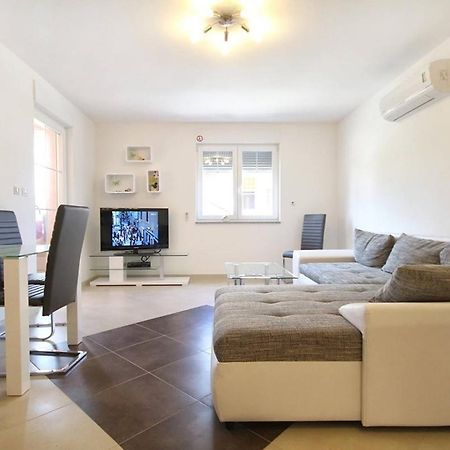 Apartment Borka Медулин Екстериор снимка