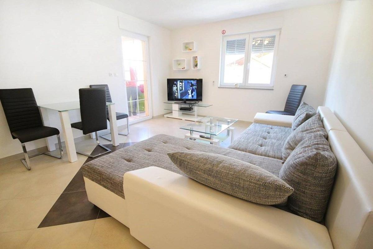 Apartment Borka Медулин Екстериор снимка